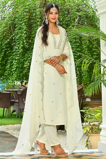 Off white embroidered viscose rayon kurta set for women