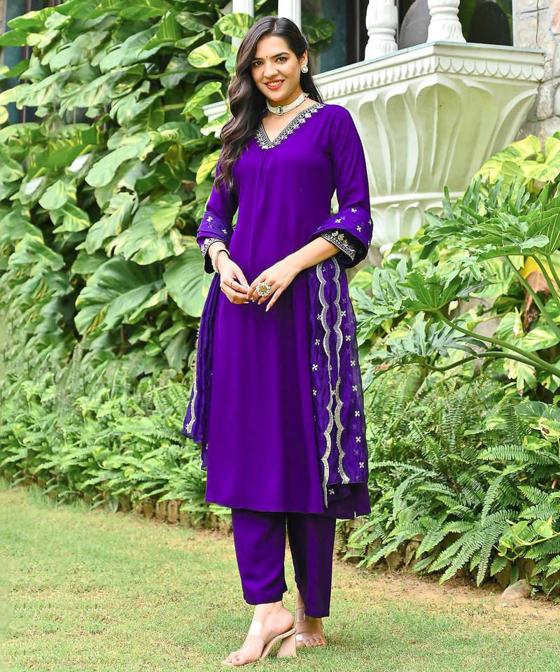 Purple embroidered viscose rayon kurta set for women
