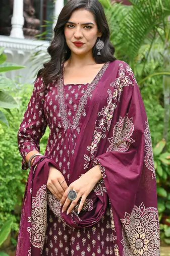 Burgundy floral printed pure cotton kurta set for women