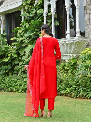 Red embroidered viscose rayon kurta set for women 2