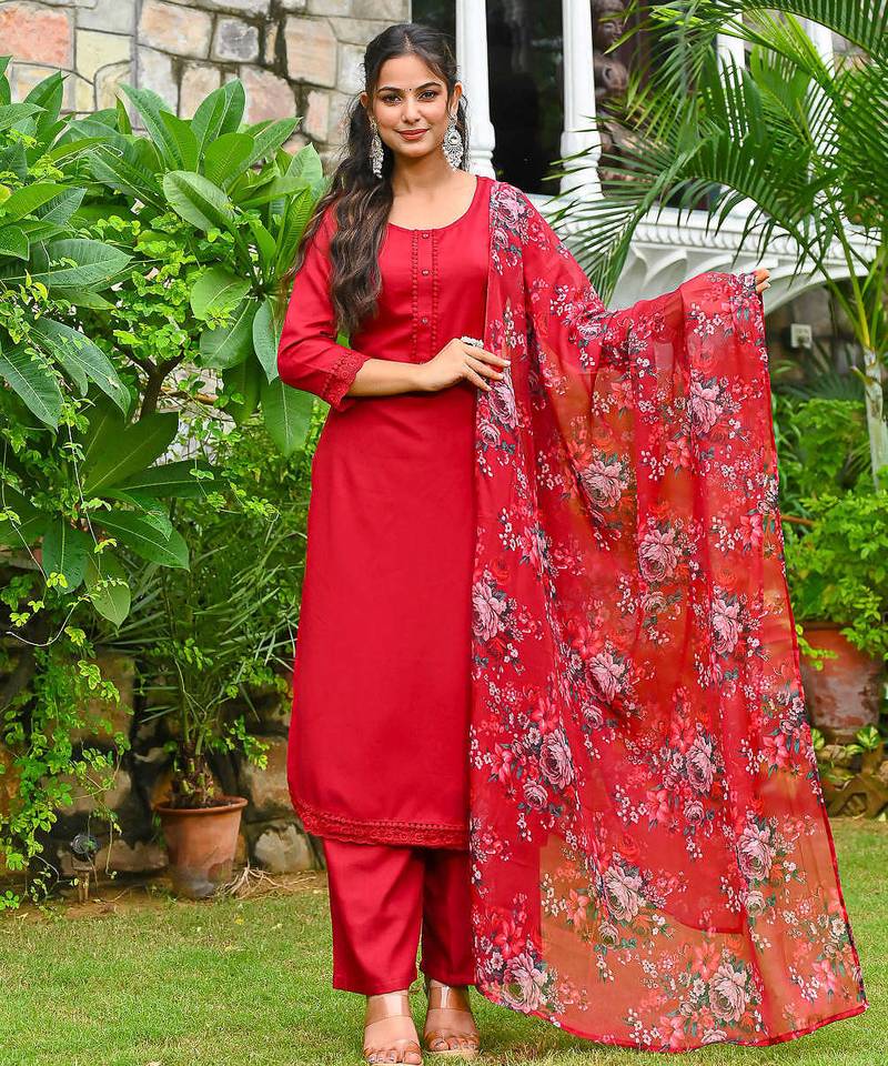 Maroon solid pure cotton kurta set for women