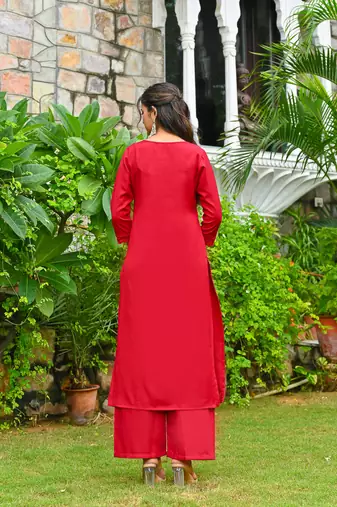 Maroon solid pure cotton kurta set for women