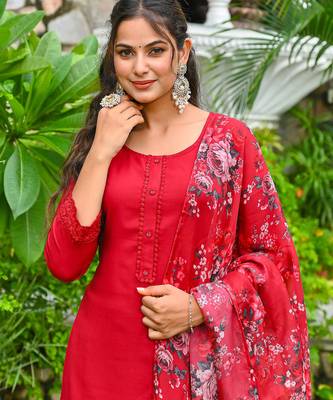 Maroon solid pure cotton kurta set for women 4