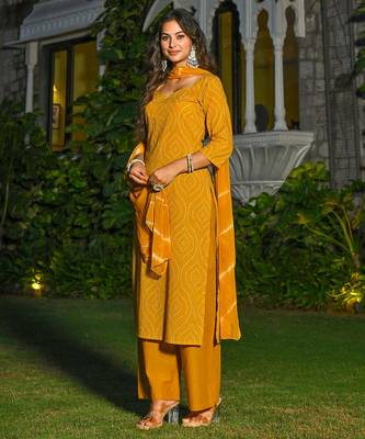 Yellow floral printed pure cotton kurta set for women 5