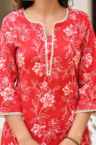 Red floral printed pure cotton kurta set for women