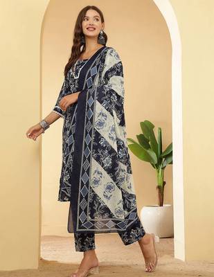 Navy blue floral printed pure cotton kurta set for women 5