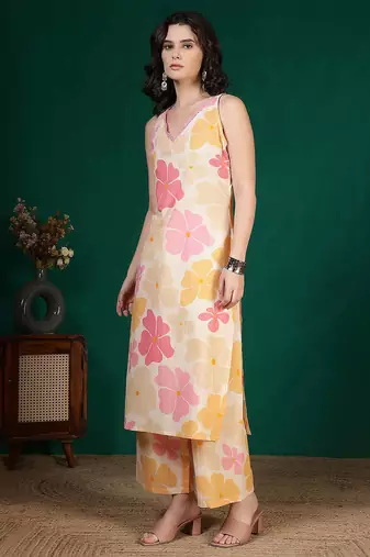Multicolor floral printed cotton kurta set for women