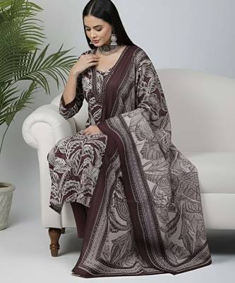 Burgundy floral printed pure cotton kurta set for women 4