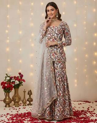 Off white floral printed pure cotton kurta set for women 1
