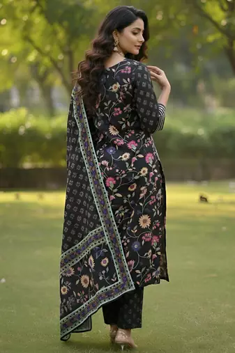 Black floral printed pure cotton kurta set for women