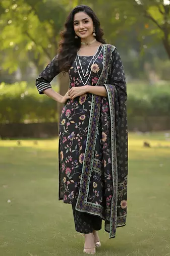 Black floral printed pure cotton kurta set for women