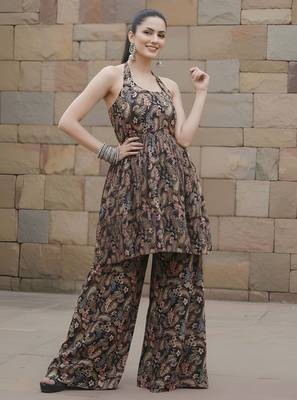 Black floral printed viscose rayon kurta set for women 3