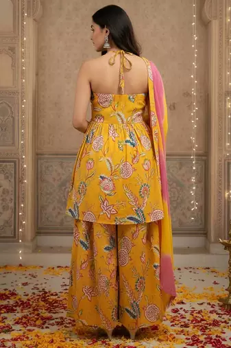 Yellow floral printed cotton kurta set for women