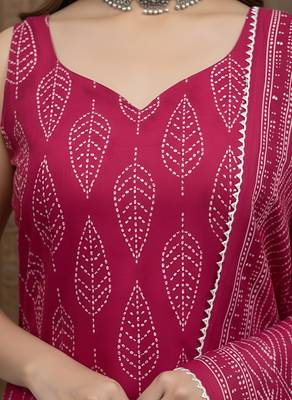 Pink floral printed pure cotton kurta set for women 4