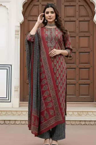 Maroon floral printed cotton kurta set for women