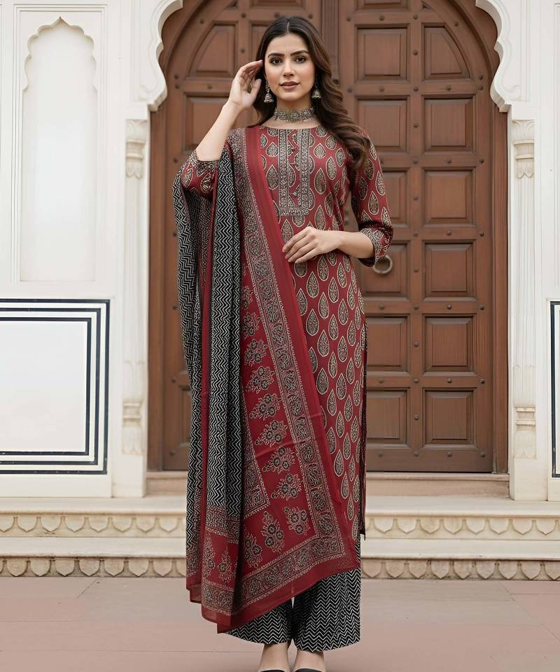 Maroon floral printed pure cotton kurta set for women