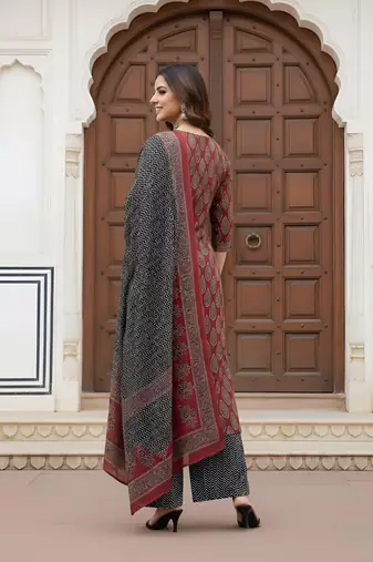 Maroon floral printed cotton kurta set for women