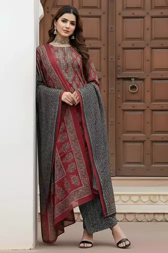 Maroon floral printed cotton kurta set for women