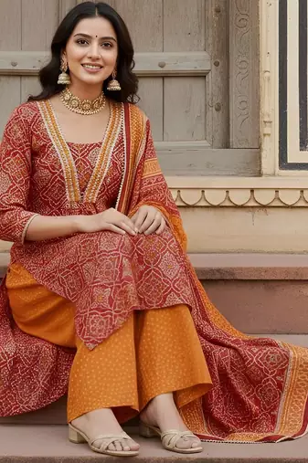 Red floral printed cotton kurta set for women