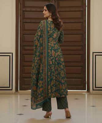 Green floral printed pure cotton kurta set for women 2