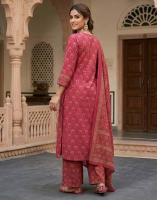 Pink floral printed pure cotton kurta set for women 3