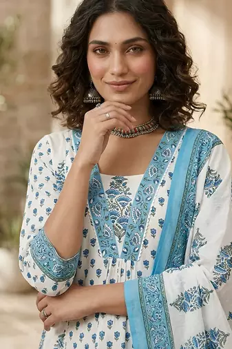 Off white floral printed cotton kurta set for women