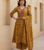 Yellow floral printed pure cotton kurta set for women