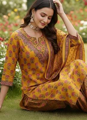Yellow floral printed pure cotton kurta set for women 3
