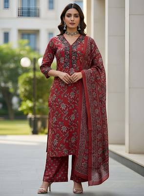 Maroon floral printed pure cotton kurta set for women 5