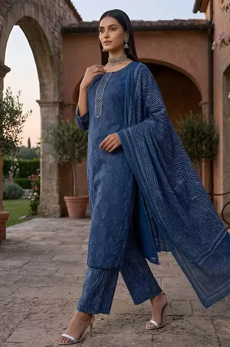 Blue floral printed cotton kurta set for women