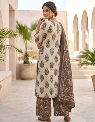 Beige floral printed pure cotton kurta set for women 2