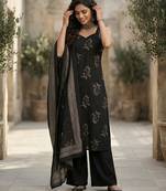 Black floral printed pure cotton kurta set for women