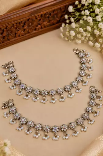 Rembo mehandi-plated agate stone anklets