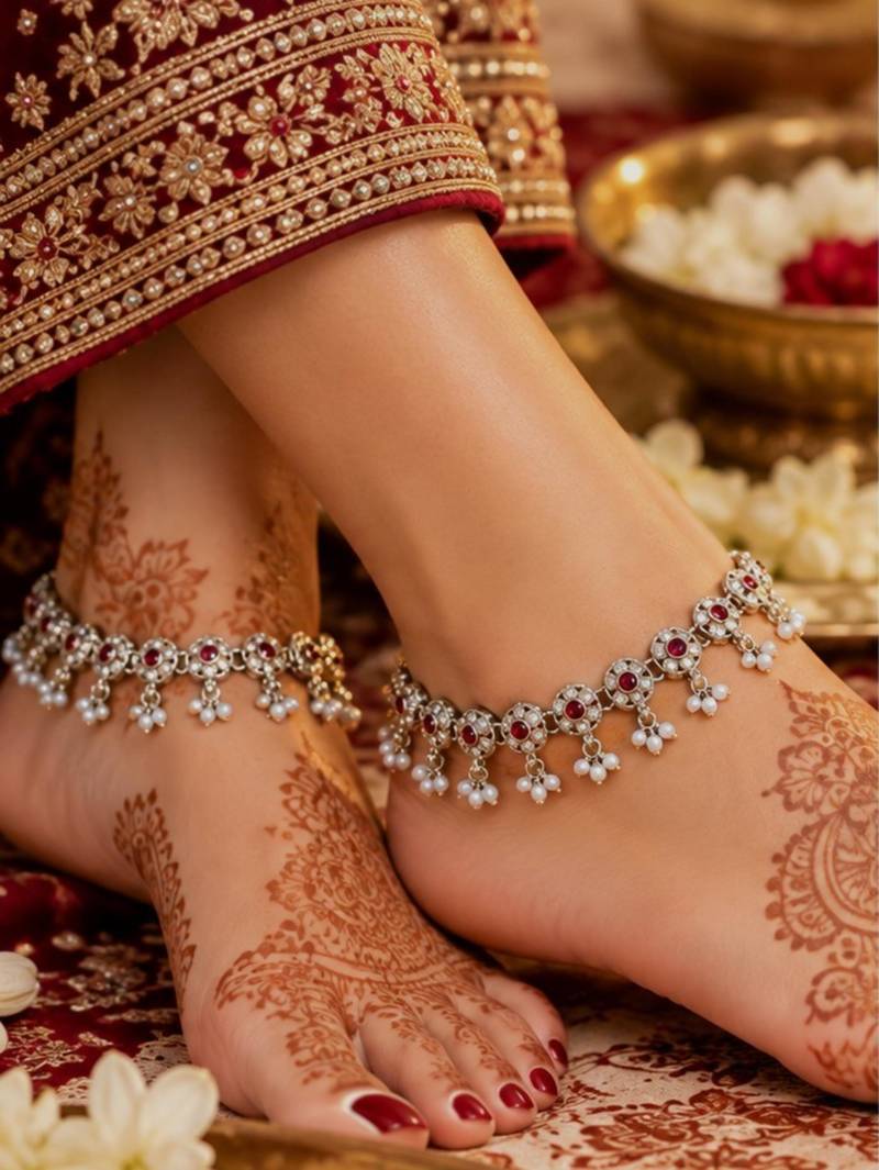 Maroon mehandi-plated agate stone anklets