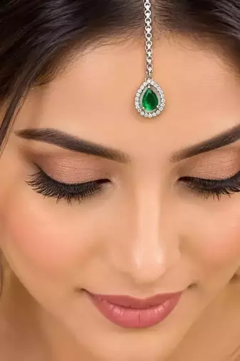 Green Teardrop Maang Tikka, Kundan Bridal Forehead Jewelry