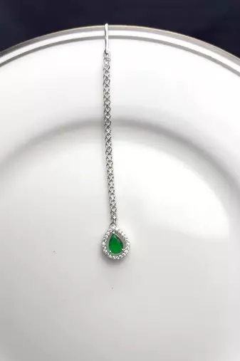 Green Teardrop Maang Tikka, Kundan Bridal Forehead Jewelry