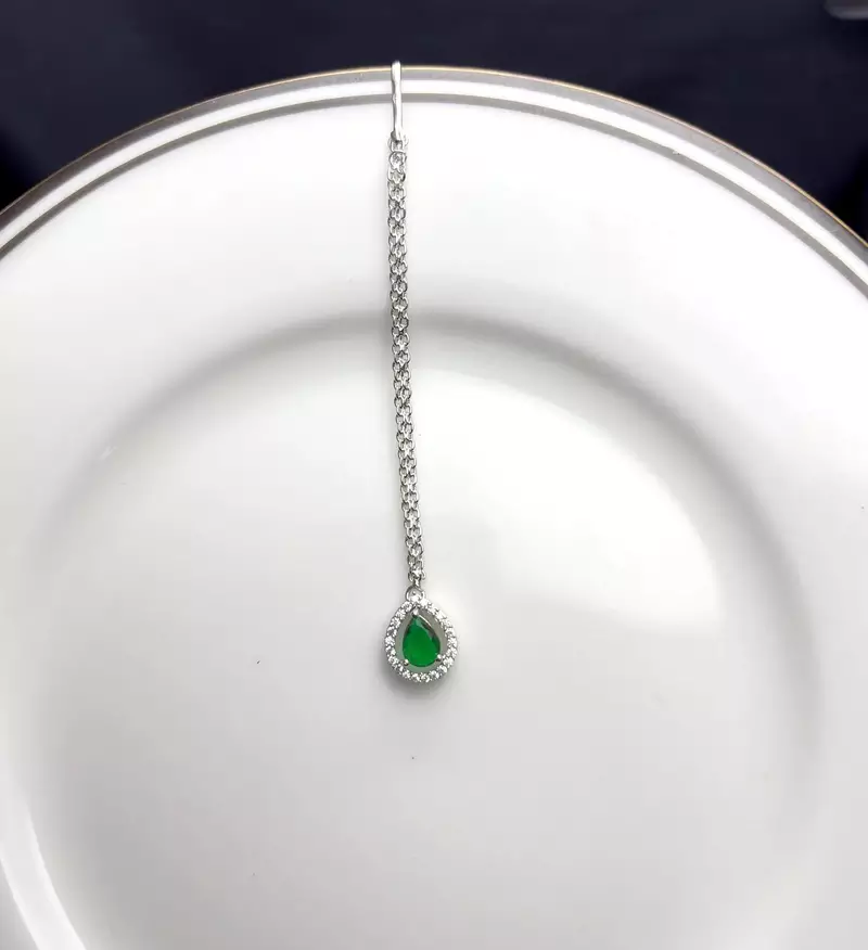 Green Teardrop Maang Tikka, Kundan Bridal Forehead Jewelry
