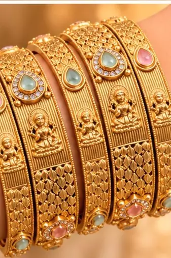 Multicolor copper bangles with bar stone & kundan     6 pcs