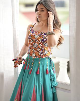 Teal Blue Navratri Special Lehenga With Thread Work Blouse 5