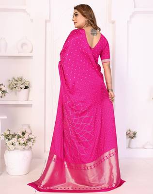 rani satin bandhej printed saree with blouse 4