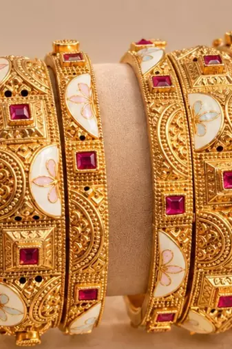 Multicolor copper bangles with bar stone & kundan     6 pcs