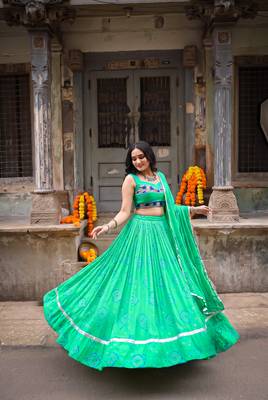 Women's  Bandhej Printed Georgette Free Size Lehenga Choli Set with Dupatta 1