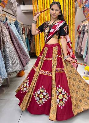 Marron Mirror Navratri Lehenga Choli With Dupatta 3