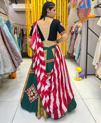 Green Mirror Navratri Lehnega Choli With Dupatta 2