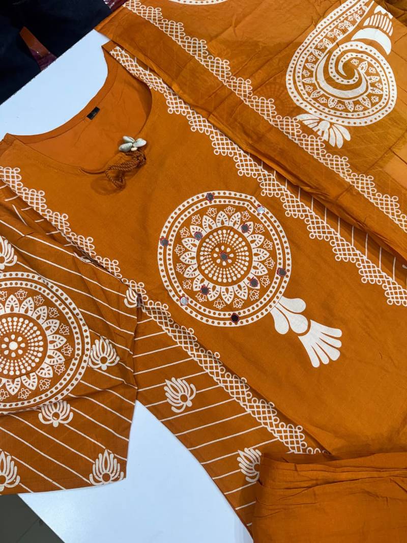 WOMEN PURE COTTON PRINTED  BANDHEJ PRINT WITH HAND WORK KURTA WITH PANT AND DUPATTA 