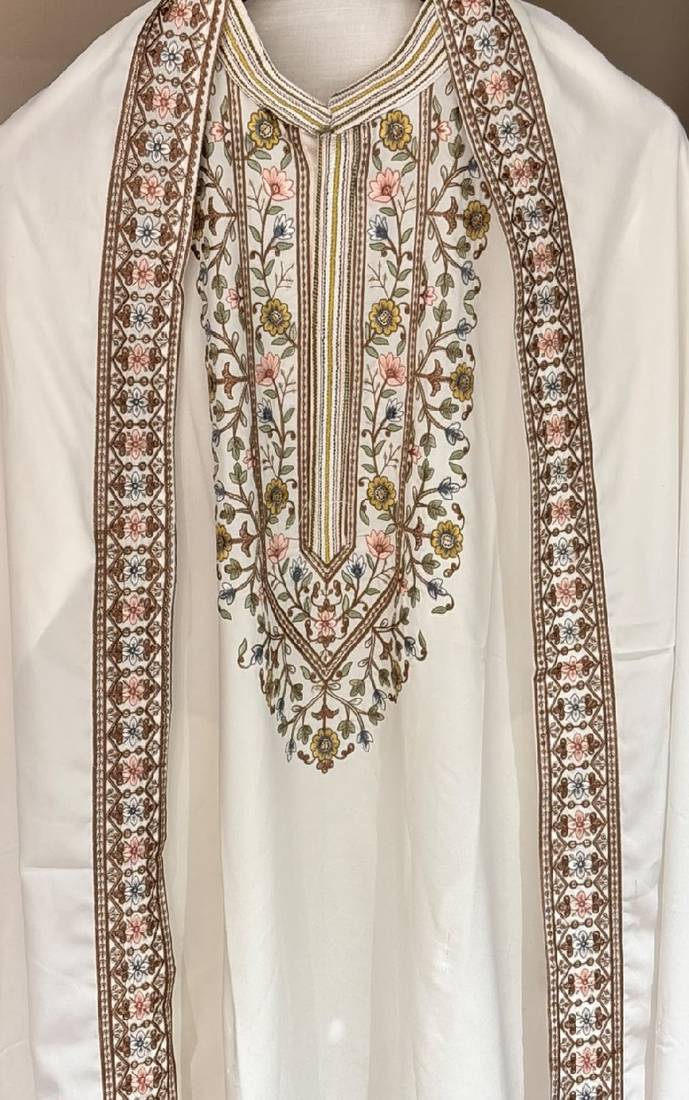 Cream embroidered kurta pajama in pure lachaka fabric