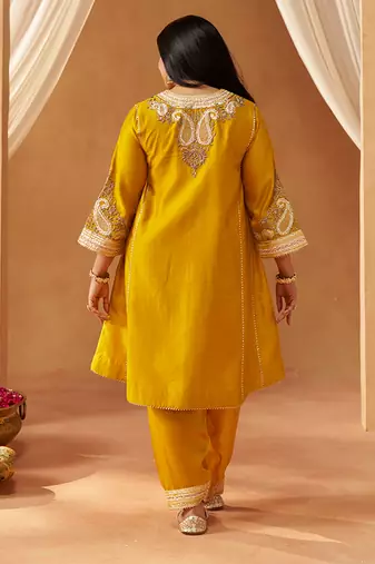 Mustard yellow chauga kurta with salwar