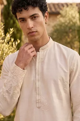 Cream embroidered kurta pajama in pure linen fabric
