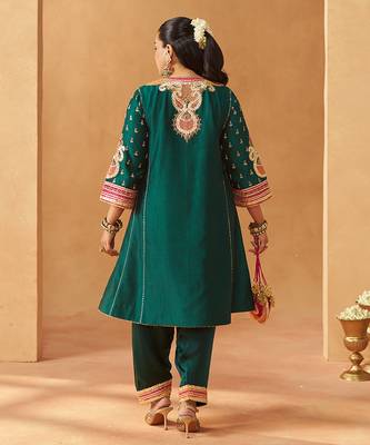 Emerald green chauga kurta with salwar 2