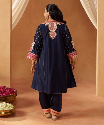 Deep blue chauga kurta with salwar 4